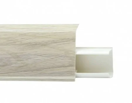 Пластиковый плинтус Royce №526 Дуб Орегон (55х23х2200мм) в Чебоксарах