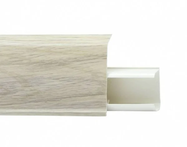 Пластиковый плинтус Royce №526 Дуб Орегон (55х23х2200мм) в Чебоксарах