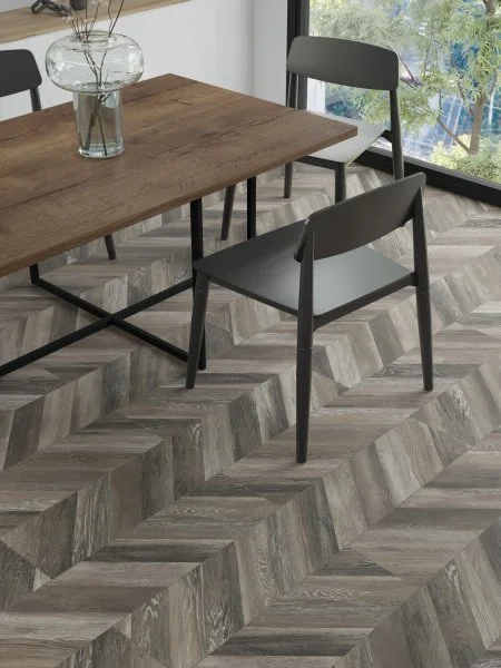 Ламинат Egger PRO 8/33 4V Large Дуб Кестинкорт Шоколад левая EPL240F4CL в Чебоксарах