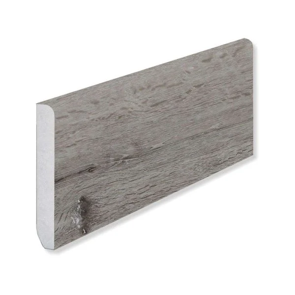 Кварцевый плинтус Fargo 1602 Дуб Каменный Берег градиент 80х11х2200 мм в Чебоксарах