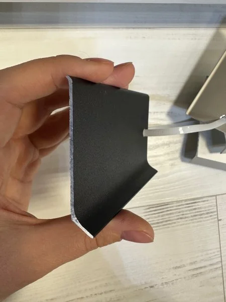 Алюминиевый плинтус Bonkeel ПЛ80 515л Черный (78,5х11,2х2500мм) в Чебоксарах